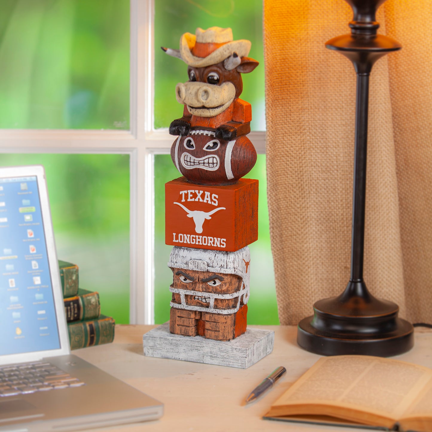 Team Garden Statue, University of Texas