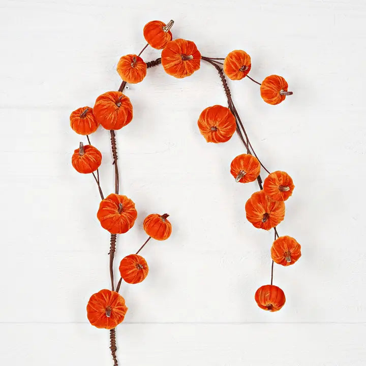 4-foot Garland with Orange pumpkins