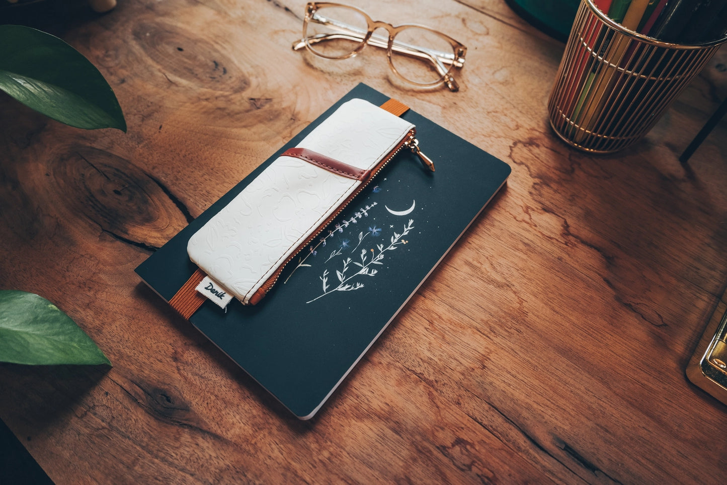 Denik Golden Hour White Embossed Journal Pencil & Pen Pouch