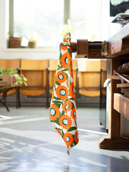 Lynette Reed Poppy Tea Towel - Petal A