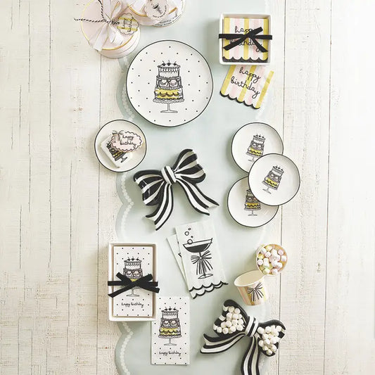 Paper Table Runner - Dotted Scalloped