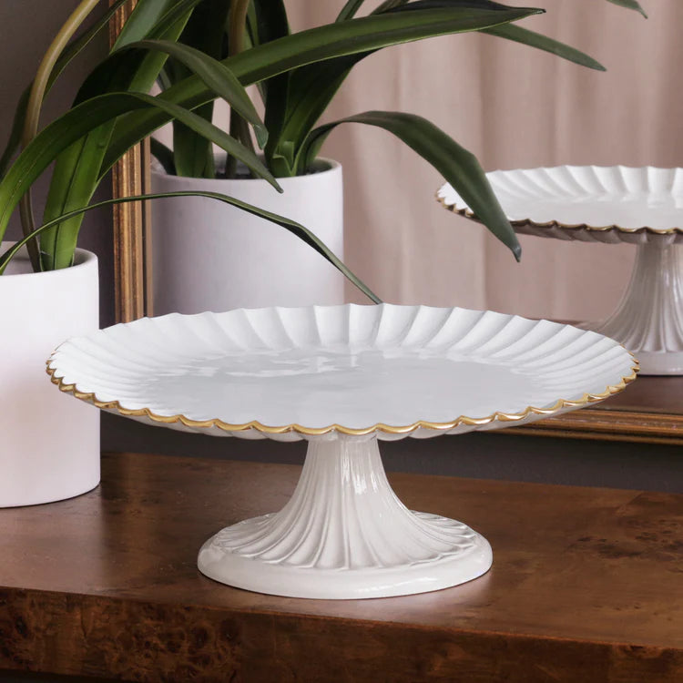 ENCANTO Vienna Pedestal Cake Plate
