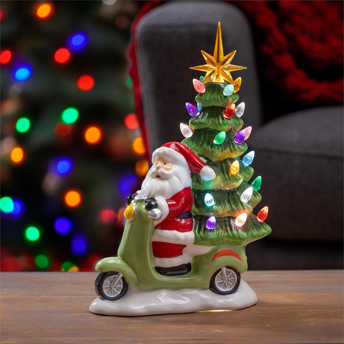 Scootin’ Santa Delivering Tree
