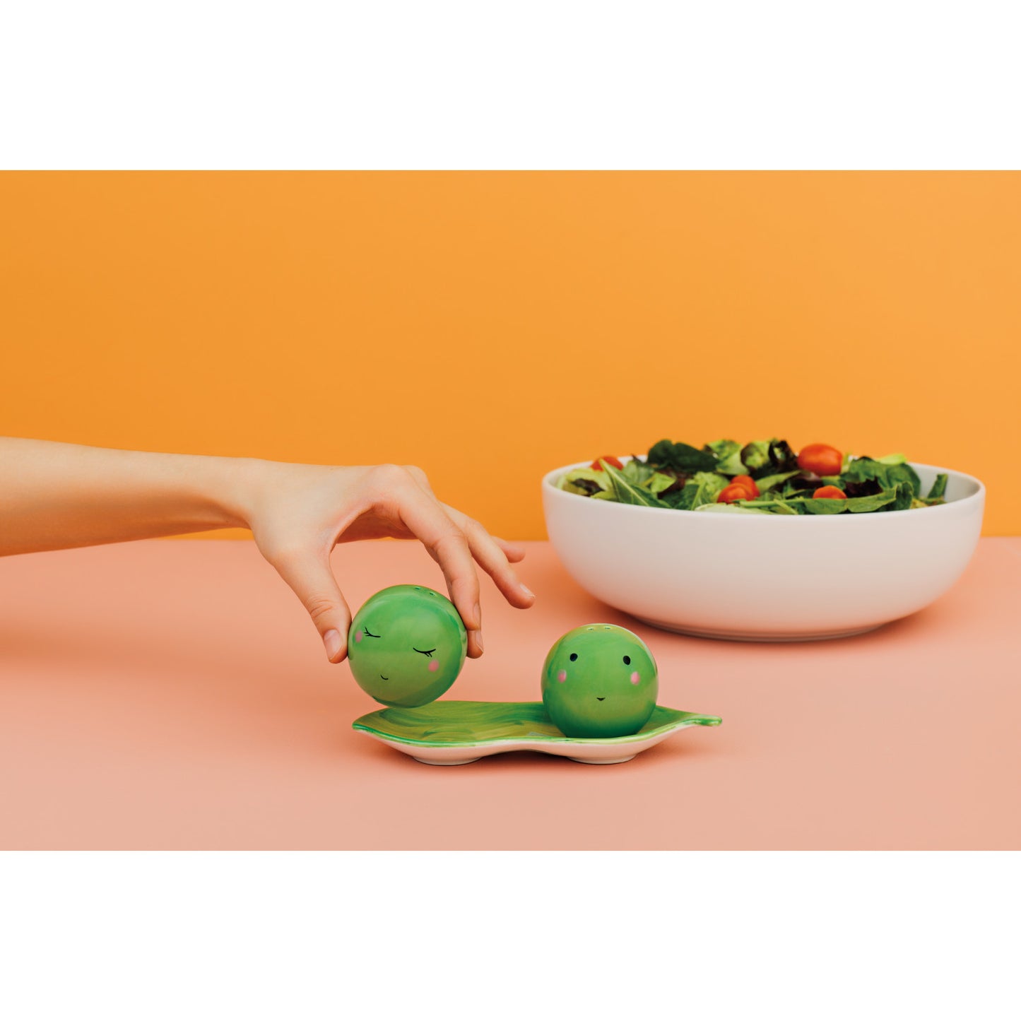Peas In A Pod Salt and Pepper Shaker Set