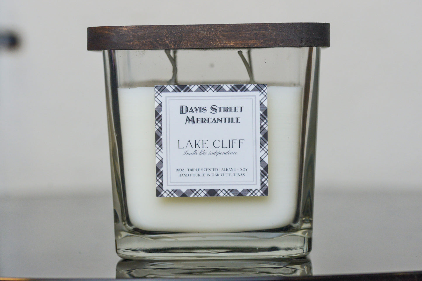 Lake Cliff Candle