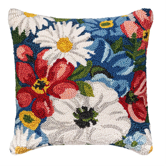 American Classic Indoor/Outdoor Hooked Pillow