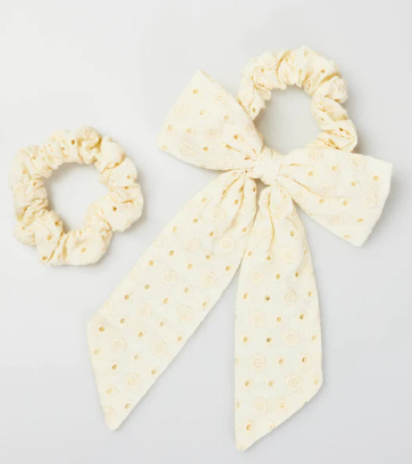 Ellie Eyelet White Bow Scrunchie Pair