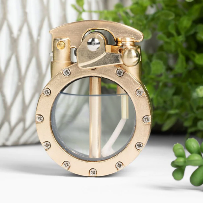 The Mob Wife Lighter