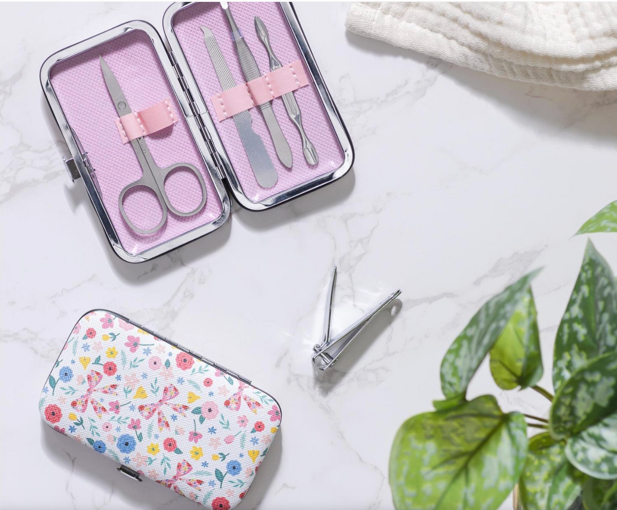 Bursting Blossoms Bows & Beauty Manicure Set
