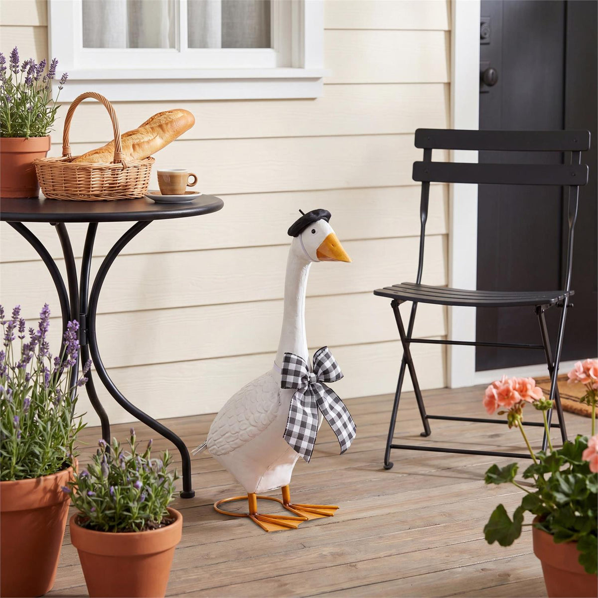 Porch Goose Outfit - Paris Chic
